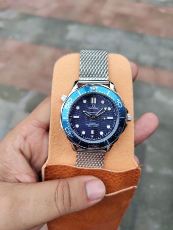 Omega 007