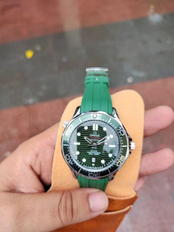 Omega 007 Silicon